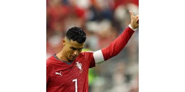 Ronaldon lähtöön liittyvä kohu vain yltyy. Ronaldon lähtöön liittyvä kohu vain yltyy.